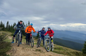 Unterwegs mit dem E-Bike – nützliches Zubehör für Sicherheit und Komfort